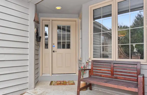 2870 Teal Ridge COURT #B, Brookfield, WI 53045