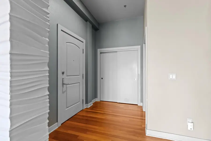 400 N Broadway #1001, Milwaukee, WI 53202 - #2