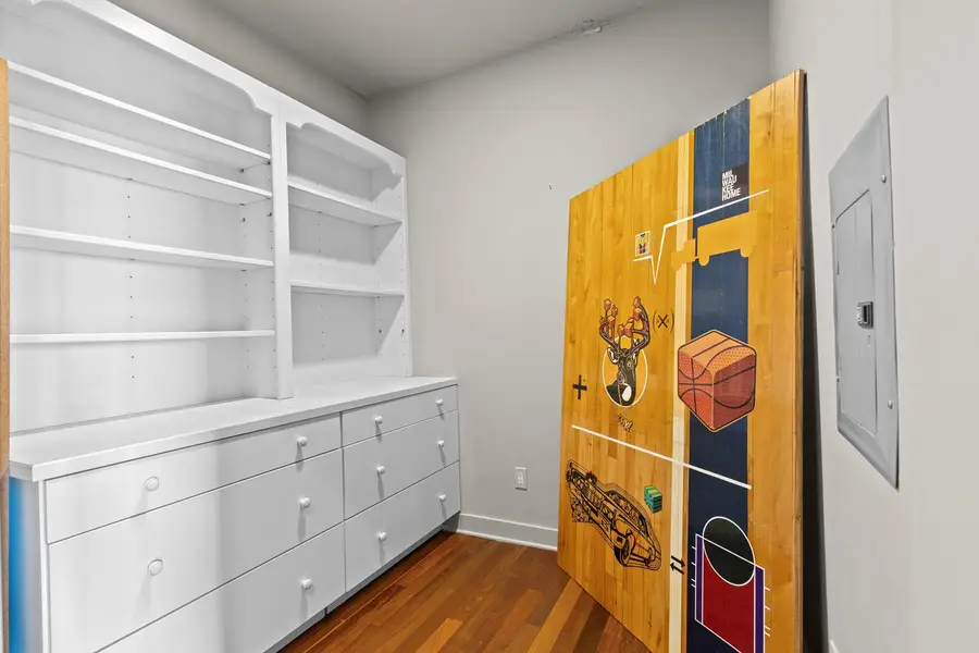 400 N Broadway #1001, Milwaukee, WI 53202 - #3