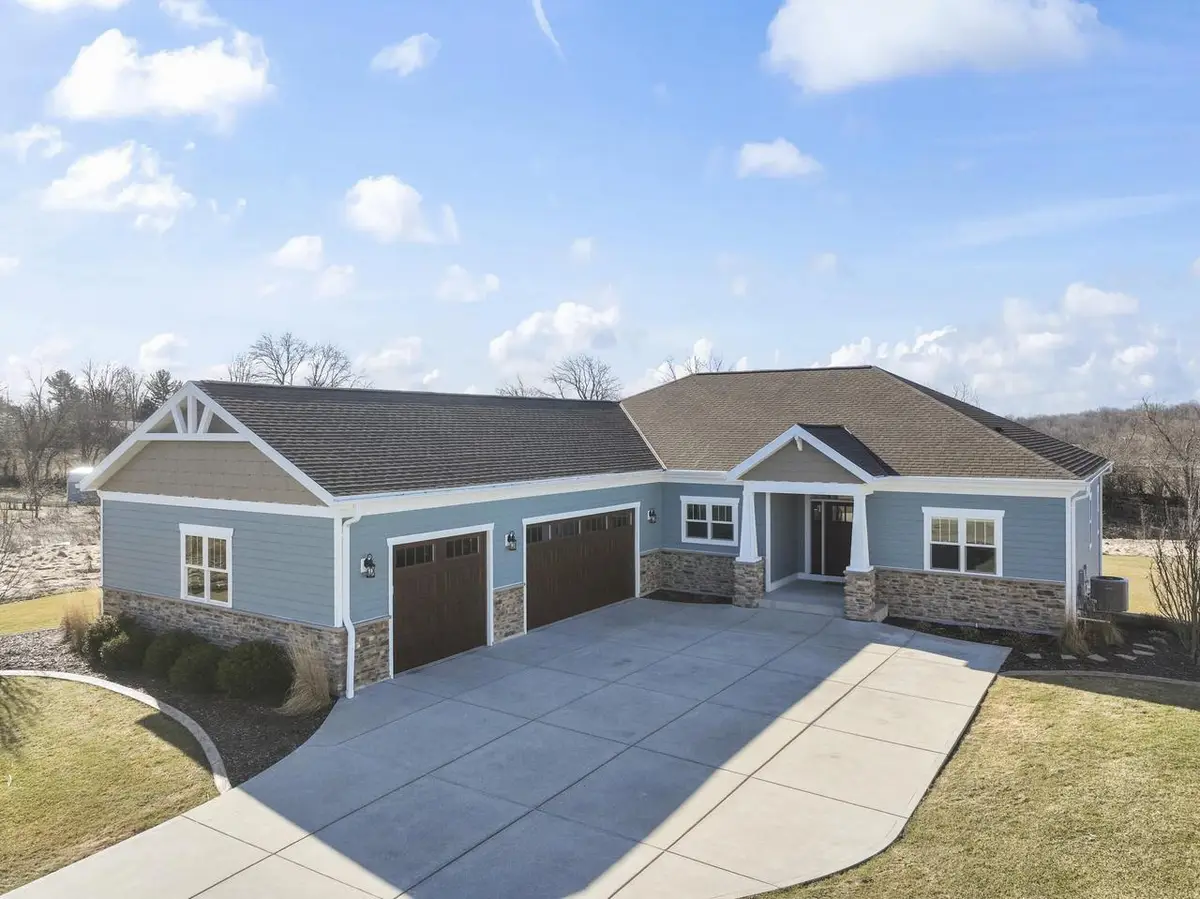 N3939 Prairie Ridge LANE, Helenville, WI 53137 - #1
