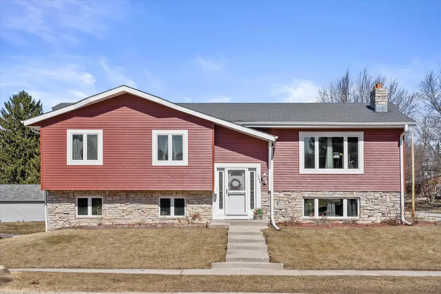 408 Acorn ROAD, West Bend, WI 53090 - #2