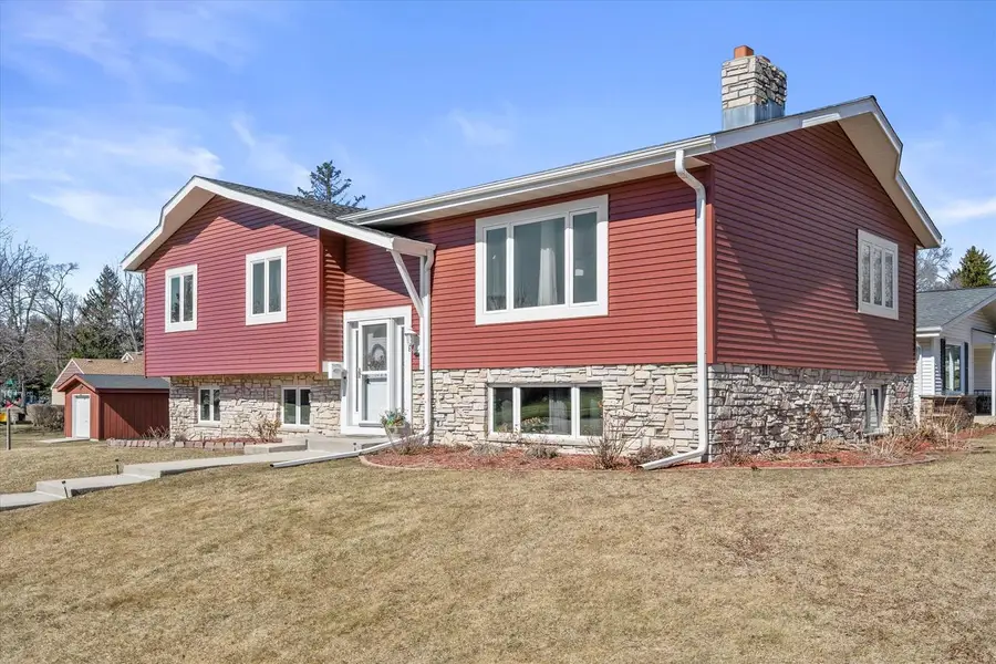 408 Acorn ROAD, West Bend, WI 53090 - #3