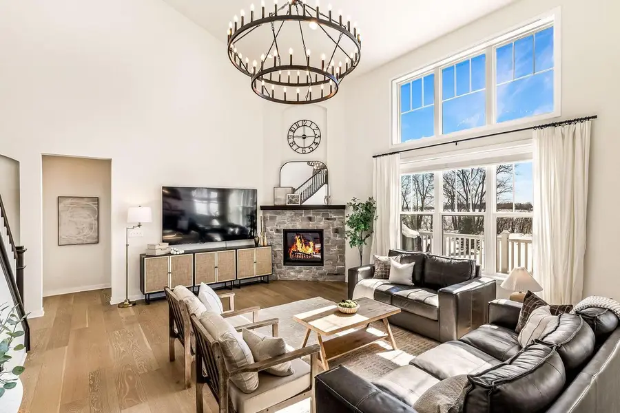 8955 W Highlander DRIVE, Mequon, WI 53097 - #3