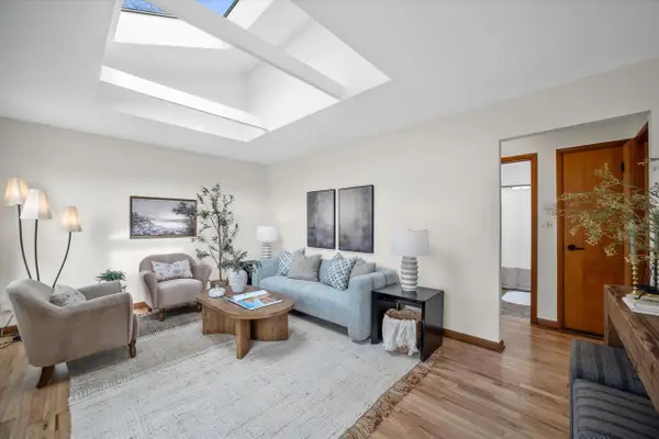 W166N8430 Dardis AVENUE, Menomonee Falls, WI 53051