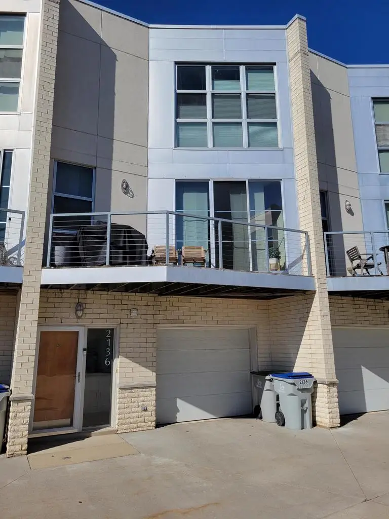 2136 N Commerce STREET, Milwaukee, WI 53212 - #1