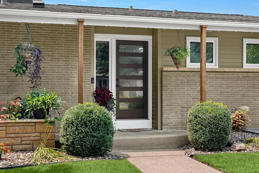 2248 Sisson DRIVE, La Crosse, WI 54601 - #2