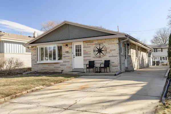 2018 N 114th STREET, Wauwatosa, WI 53226