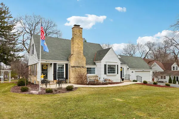 840 Kurtis DRIVE, Elm Grove, WI 53122