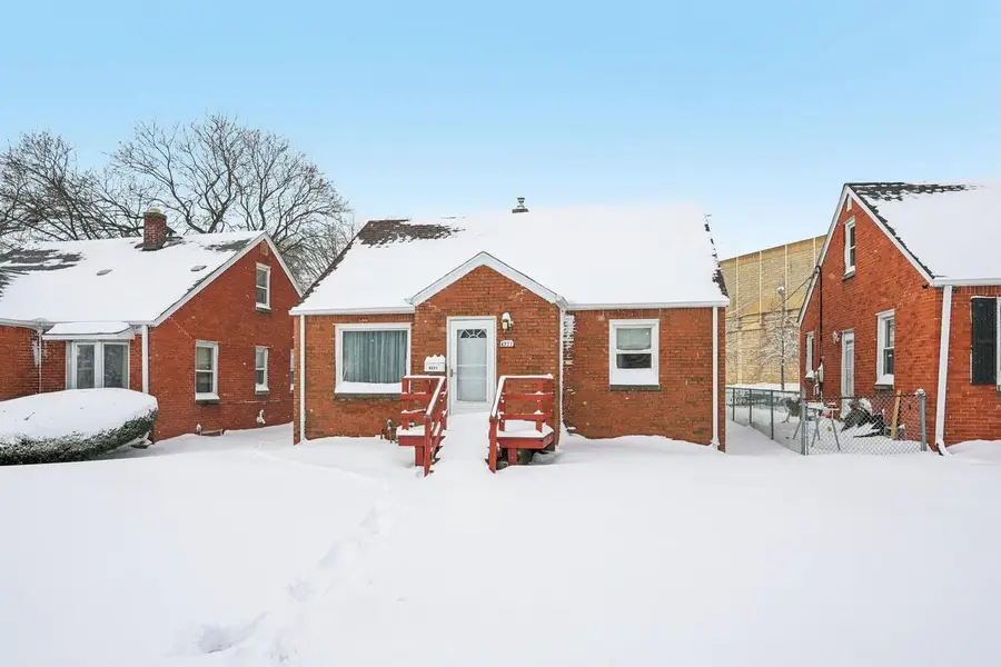 4271 S 5th STREET, Milwaukee, WI 53207 - #2