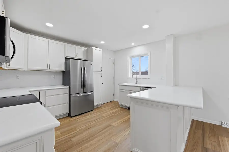 242 Wisconsin STREET, Mayville, WI 53050 - #2