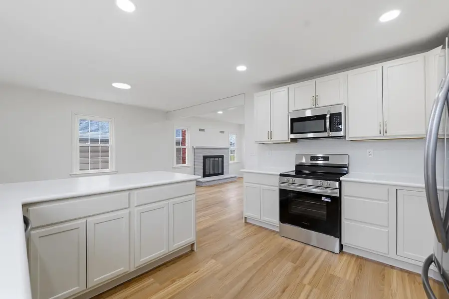 242 Wisconsin STREET, Mayville, WI 53050 - #3