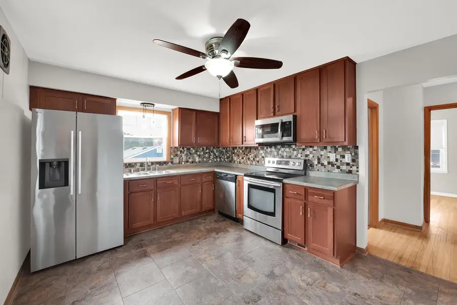 8441 W Lisbon AVENUE, Milwaukee, WI 53222 - #2