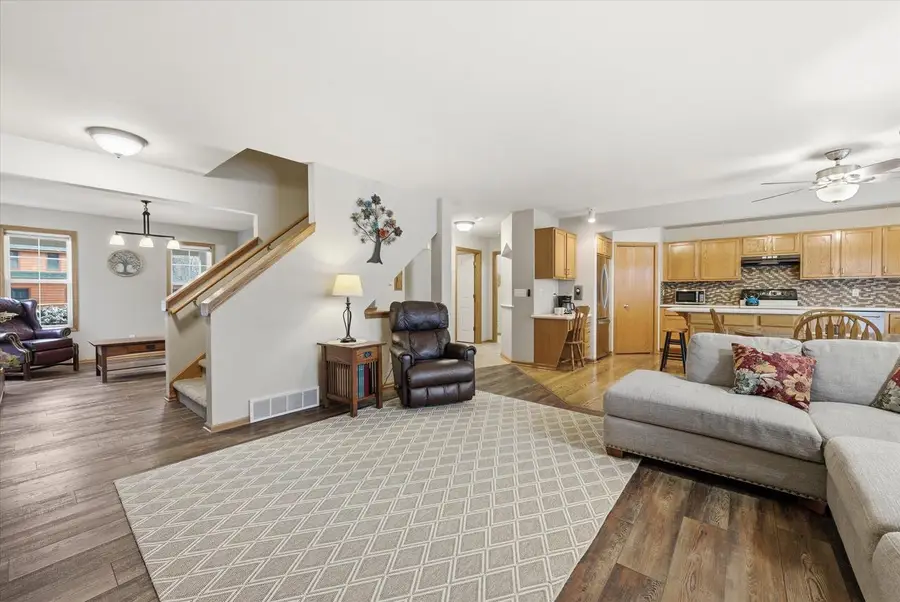 944 Ridgeway CIRCLE, Fredonia, WI 53021 - #3