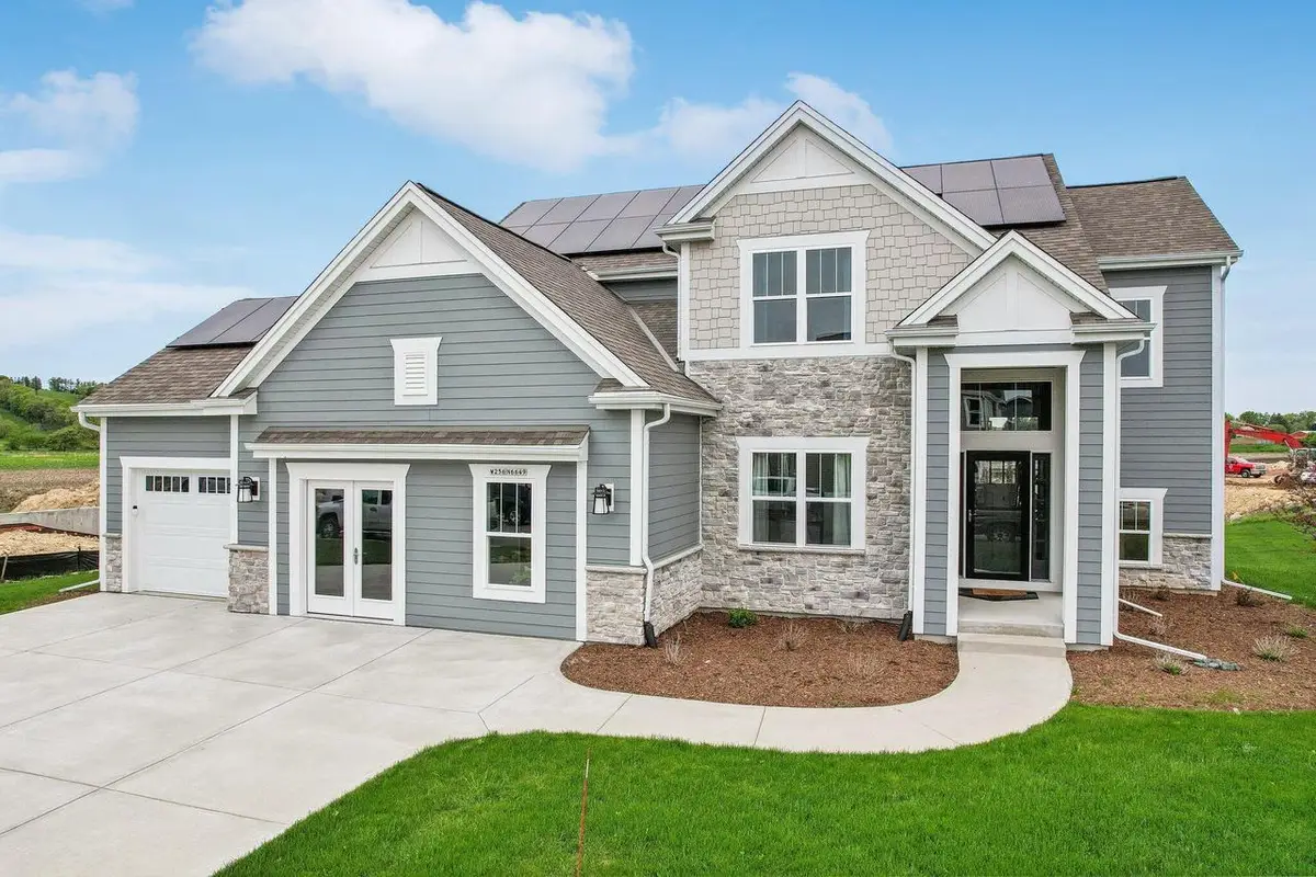 W256N6649 Beaver Creek LANE, Sussex, WI 53089 - #1