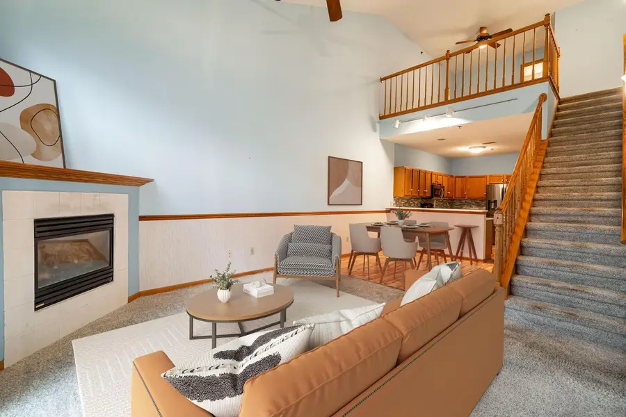 2412 Fox River PARKWAY #G, Waukesha, WI 53189 - #3