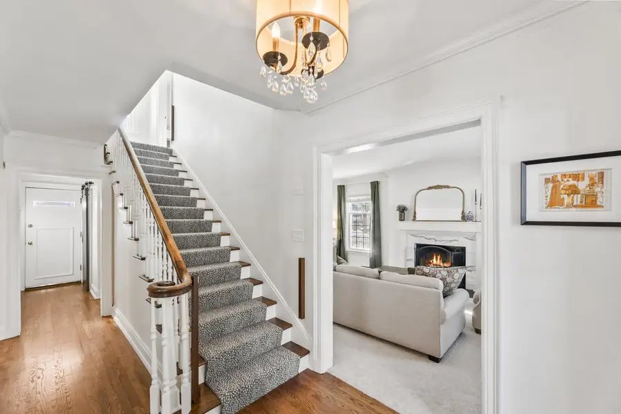 4400 N Wildwood AVENUE, Shorewood, WI 53211 - #3