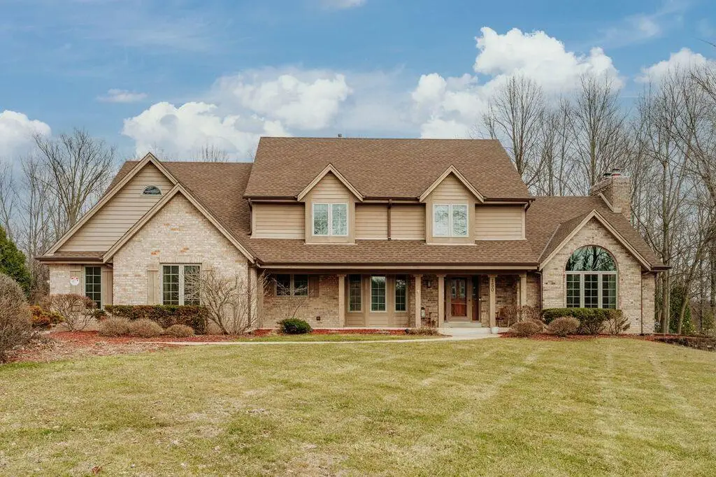 150 Bunker Hill DRIVE, Brookfield, WI 53005 - #1