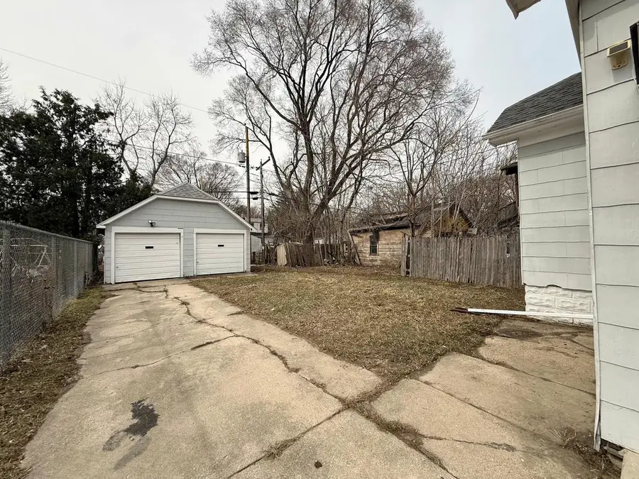 4651 N 48th STREET, Milwaukee, WI 53218 - #3