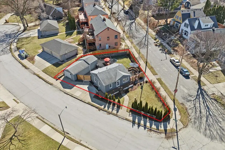 2801 E Rhode Island AVENUE, Milwaukee, WI 53207 - #2