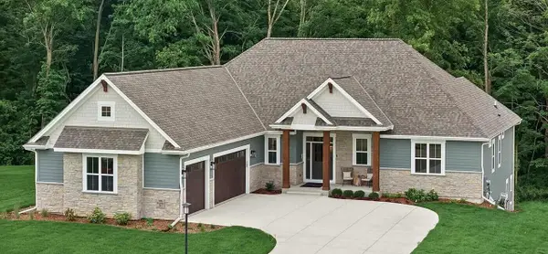 N51W18847 Quietwood DRIVE, Menomonee Falls, WI 53051