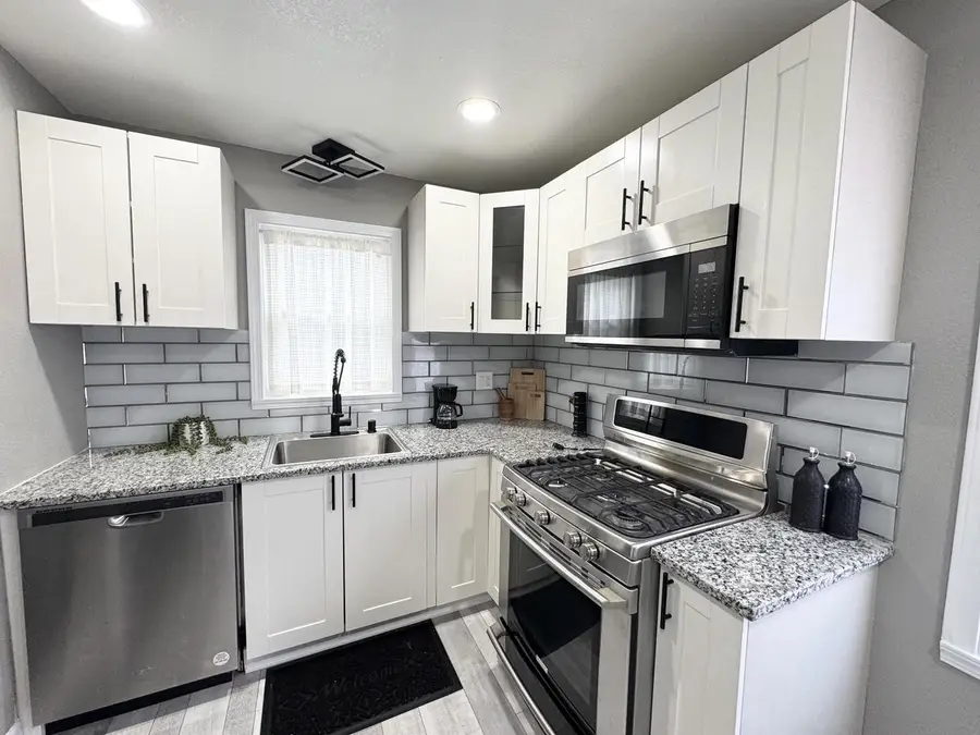 5931 N 42nd STREET, Milwaukee, WI 53209 - #2