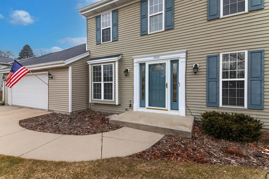 5400 W Donges LANE, Brown Deer, WI 53223 - #2