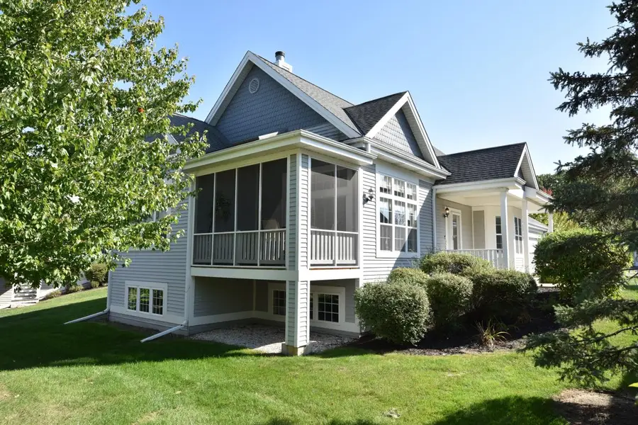 N59W17764 Meadow COURT, Menomonee Falls, WI 53051 - #2