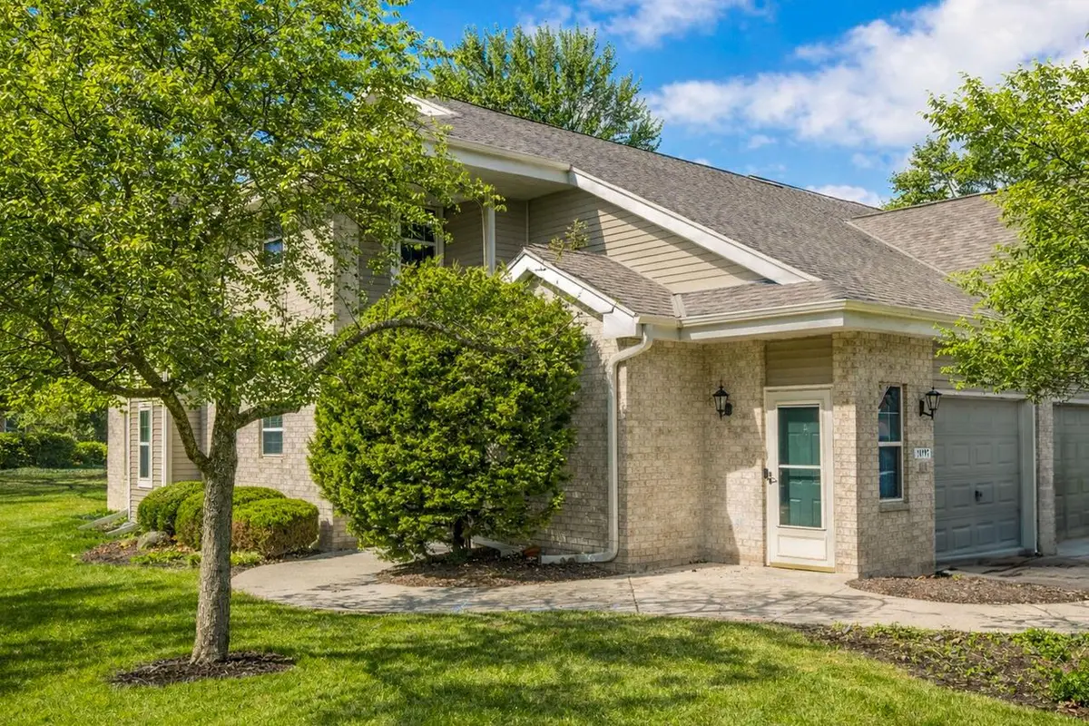 18645 Emerald DRIVE #E, Brookfield, WI 53045 - #1