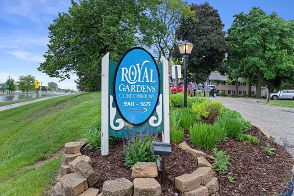 5675 W Brown Deer ROAD #207, Brown Deer, WI 53223