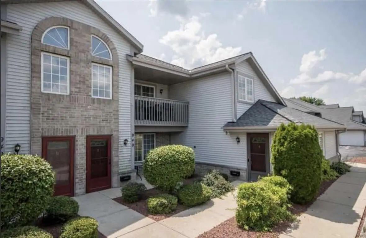 949 Quinlan DRIVE, Pewaukee, WI 53072 - #1