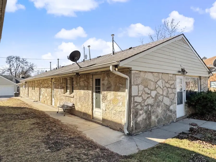 2276 N 94th STREET, Wauwatosa, WI 53226 - #2