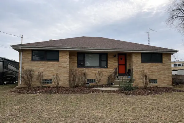 9851 Lakeshore DRIVE, Pleasant Prairie, WI 53158