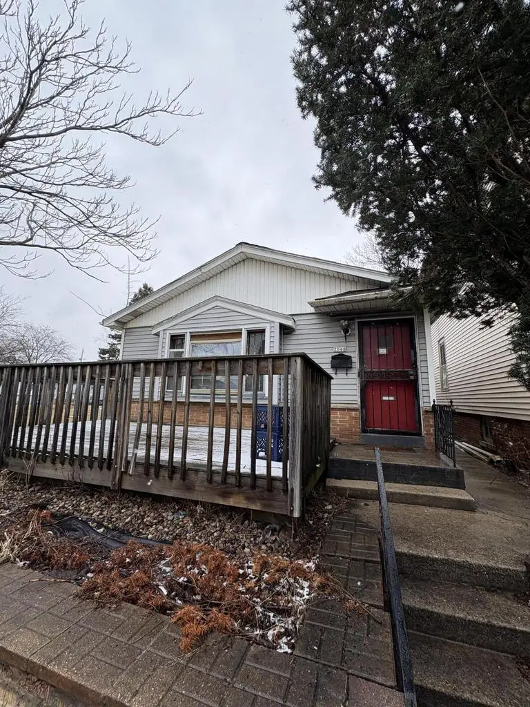 2048 N 35th STREET, Milwaukee, WI 53208 - #1
