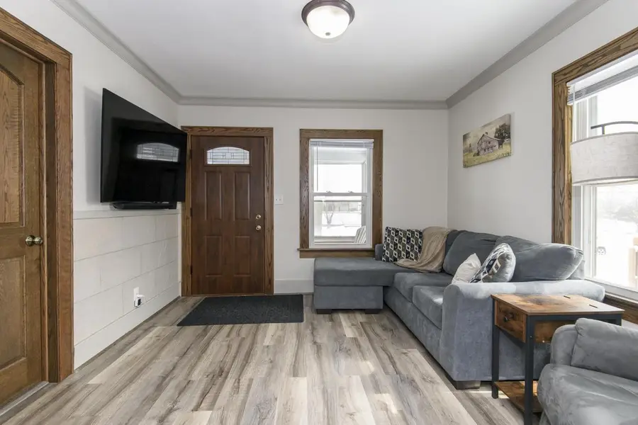 912 Blackstone AVENUE, Waukesha, WI 53186 - #2