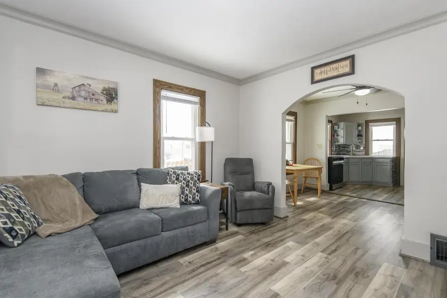 912 Blackstone AVENUE, Waukesha, WI 53186 - #3