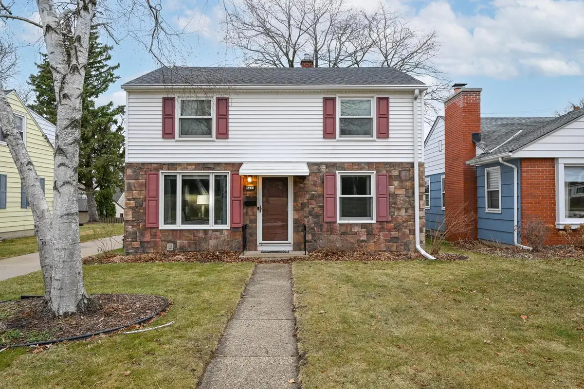 2471 N 80th STREET, Wauwatosa, WI 53213 - #1