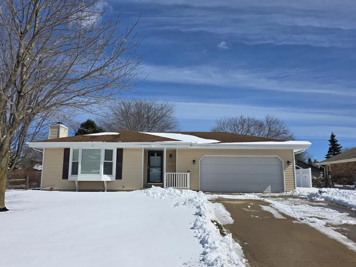 W165N10602 Wagon TRAIL, Germantown, WI 53022 - #1