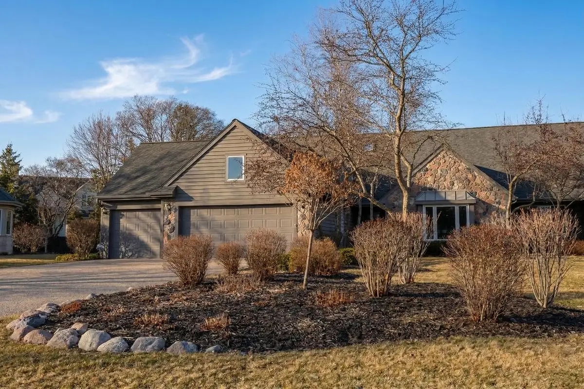 2618 W Lake Park COURT, Mequon, WI 53092 - #1