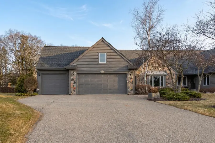 2618 W Lake Park COURT, Mequon, WI 53092 - #2