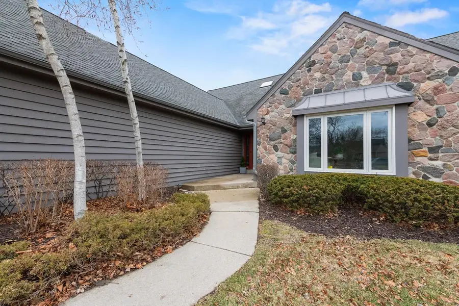 2618 W Lake Park COURT, Mequon, WI 53092 - #3