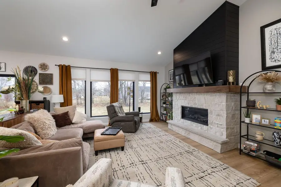 1909 Arches DRIVE, Holmen, WI 54636 - #3