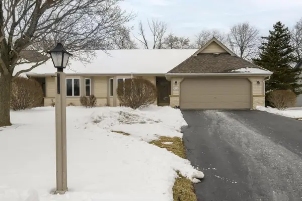 N114W15890 Hilbert LANE #W-8, Germantown, WI 53022