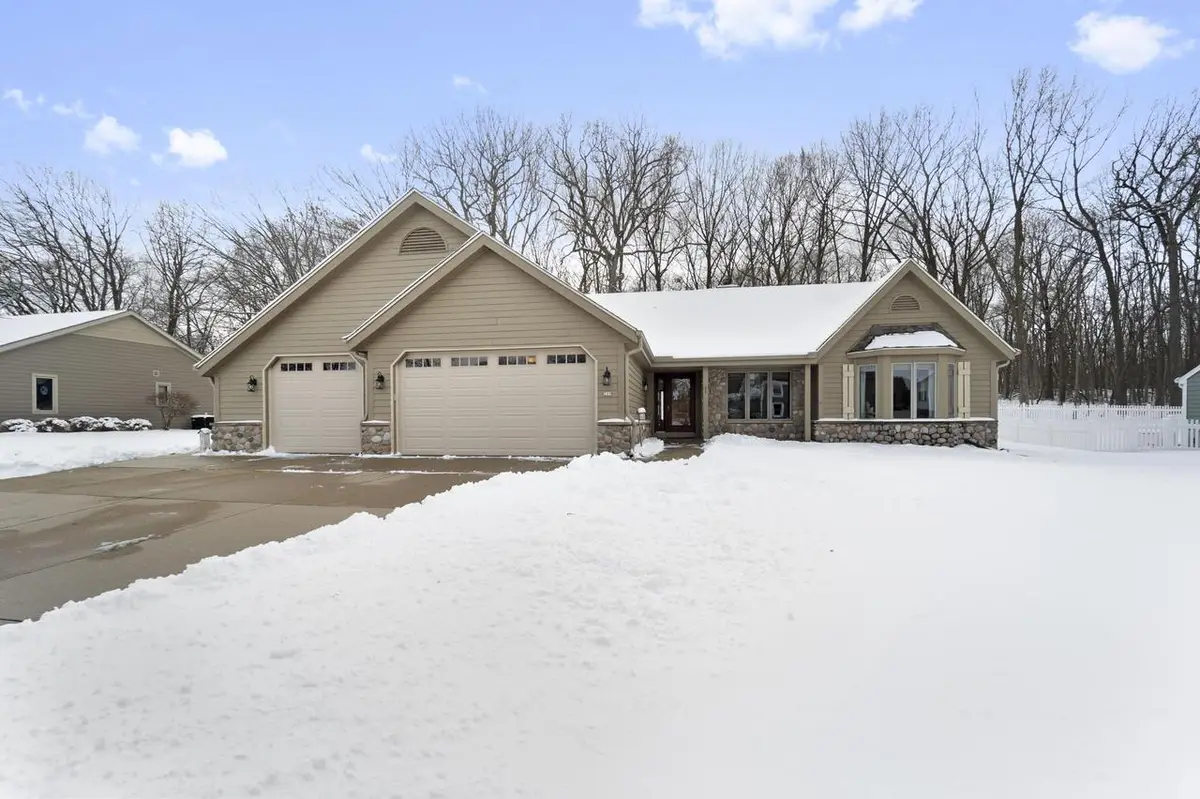 219 Westfield WAY, Pewaukee, WI 53072 - #1