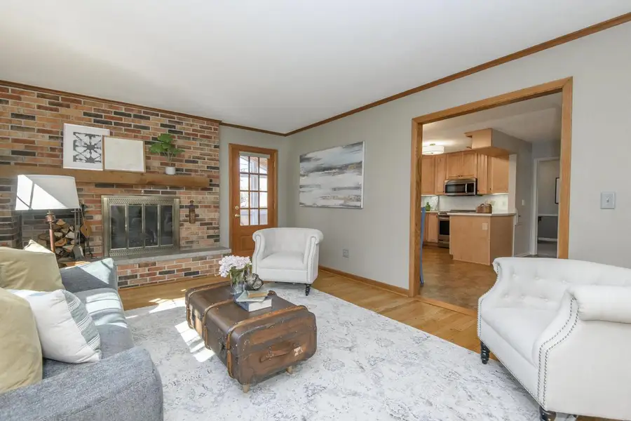 616 Westminster DRIVE, Waukesha, WI 53186 - #3