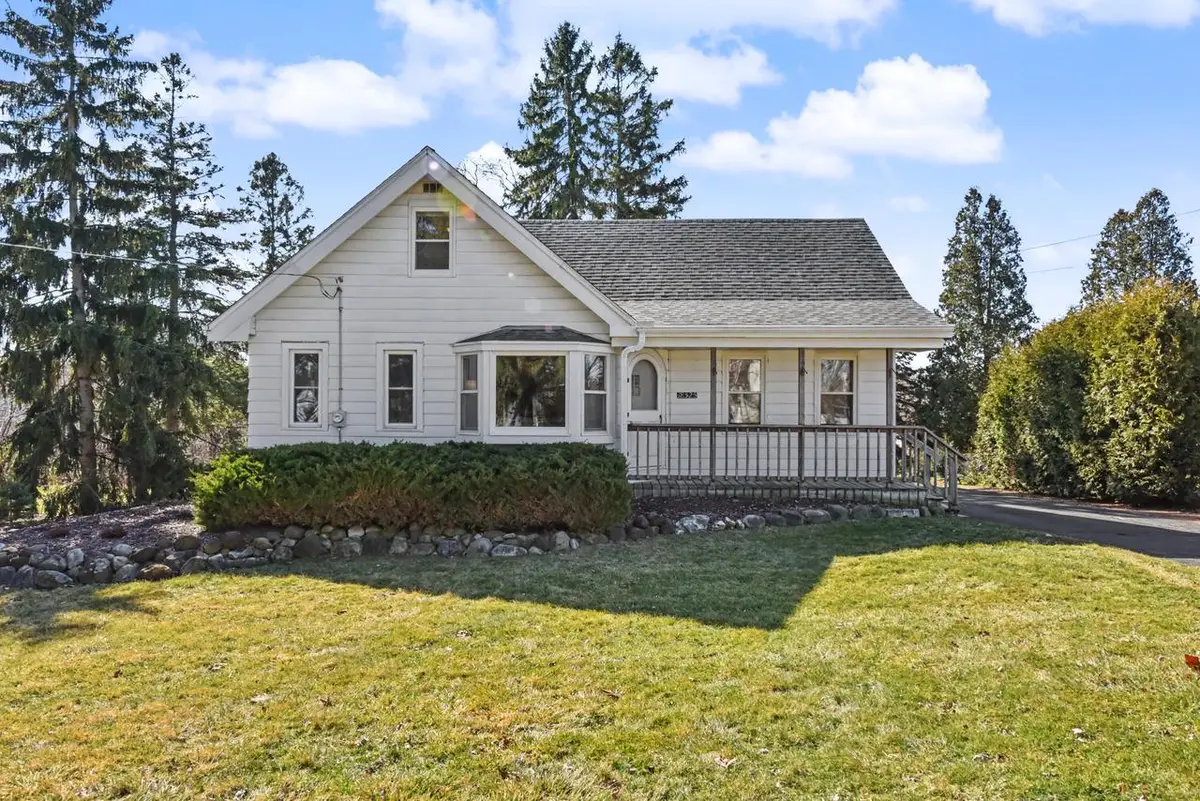 18525 Pleasant STREET, Brookfield, WI 53045 - #1