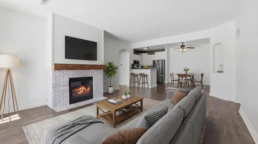 W206N16704 Blackberry CIRCLE #2205, Jackson, WI 53037 - #3