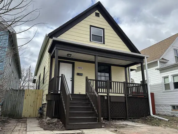 1801 S 77th STREET, West Allis, WI 53214