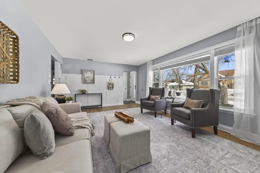 537 N 114th STREET, Wauwatosa, WI 53226 - #3