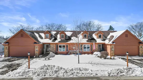 W179N9773 Riversbend CIRCLE W, Germantown, WI 53022