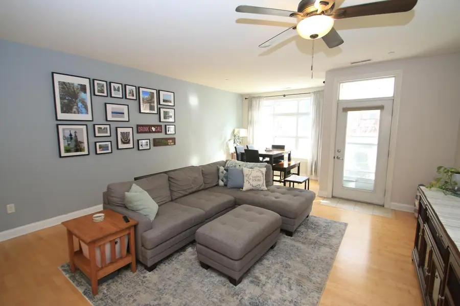 1915 N Water STREET #300, Milwaukee, WI 53202 - #2